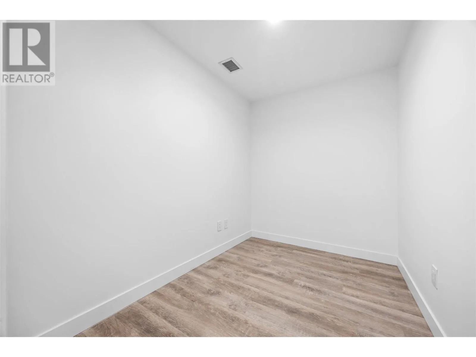 238 Leon Avenue Unit# 1808