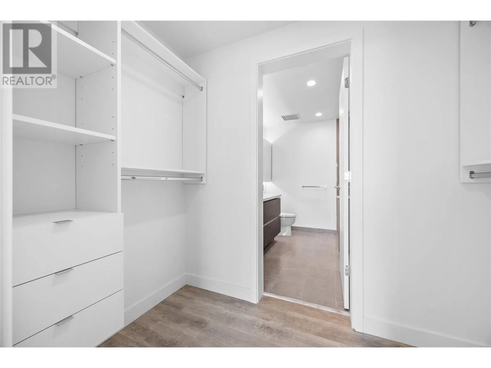 238 Leon Avenue Unit# 1808