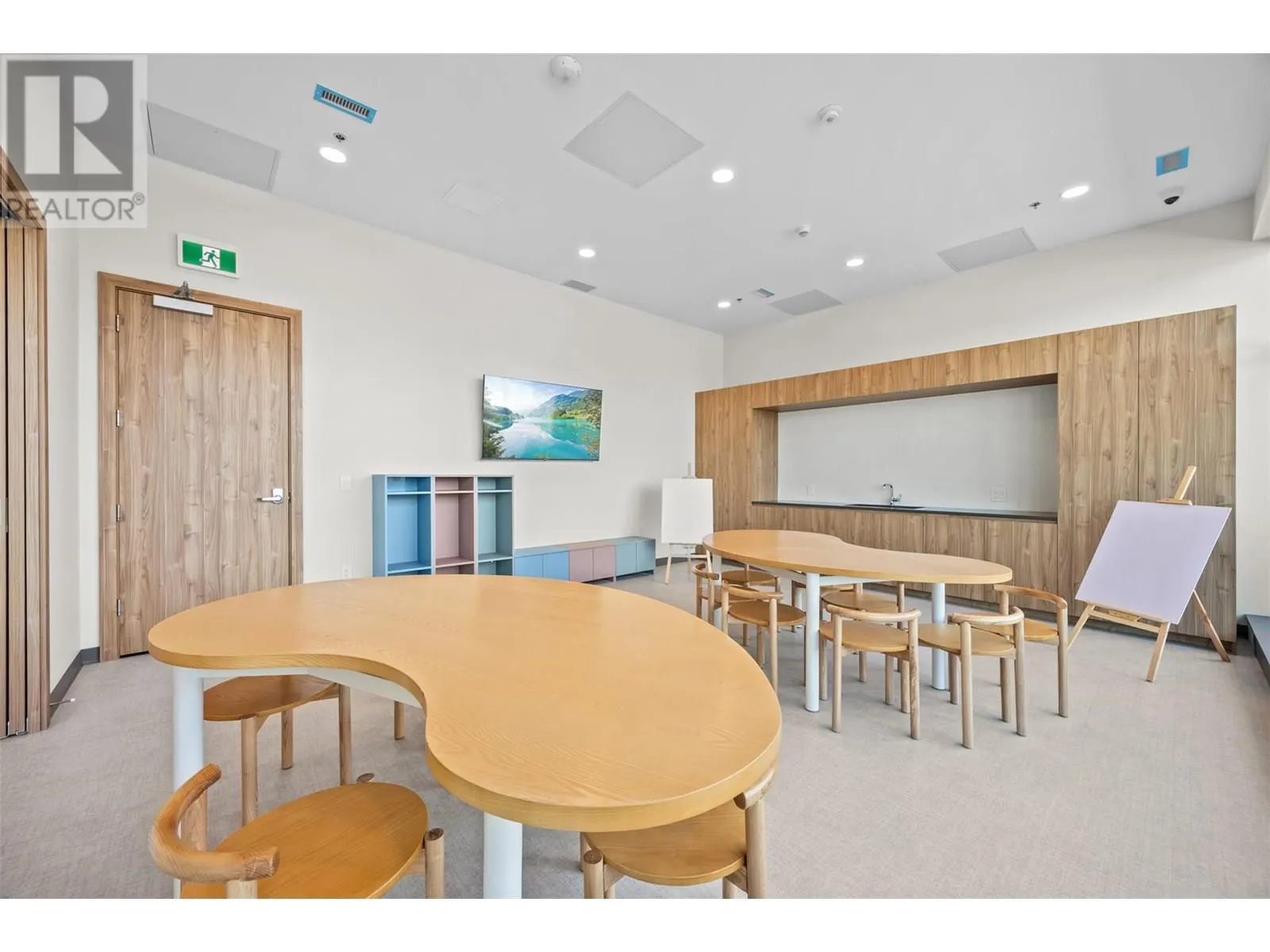238 Leon Avenue Unit# 1808