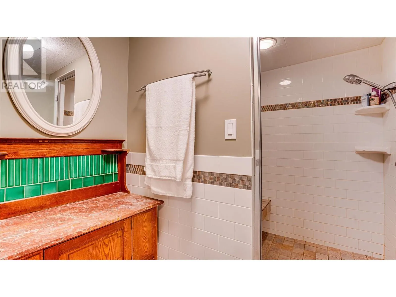 1294 Galiano Road