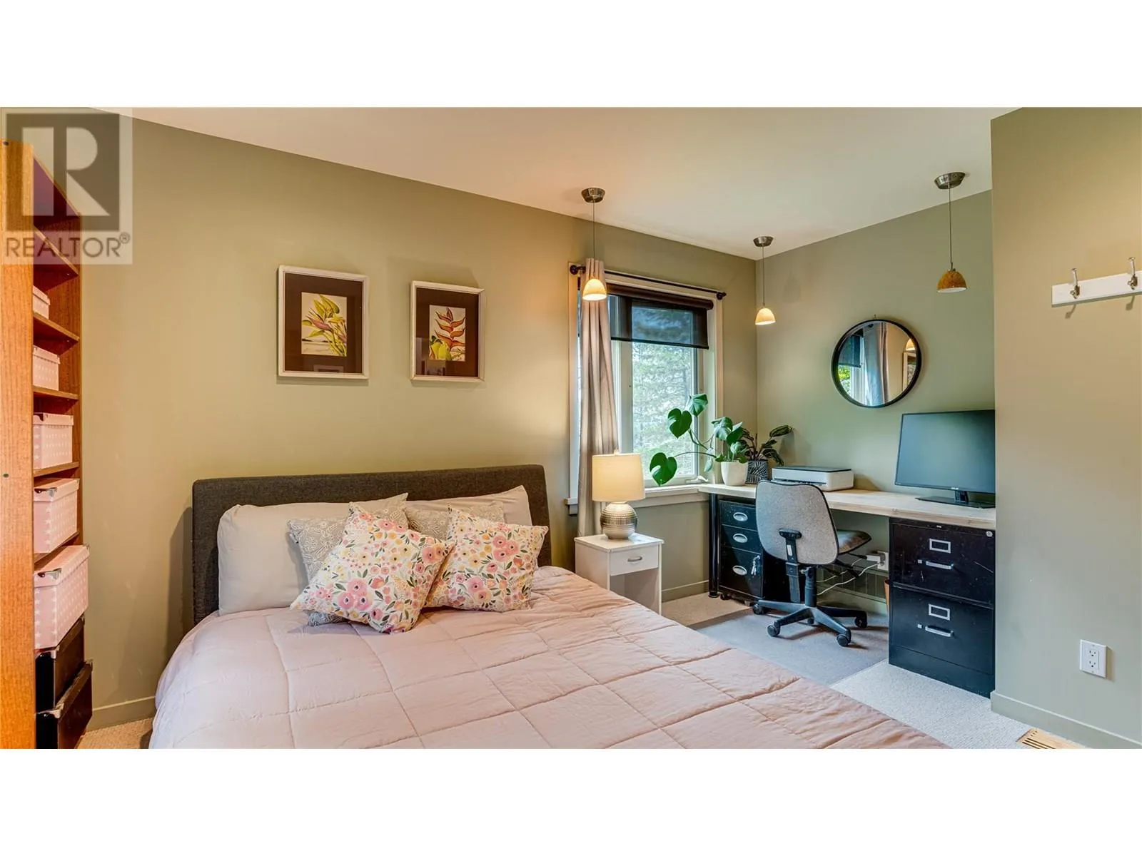 1294 Galiano Road
