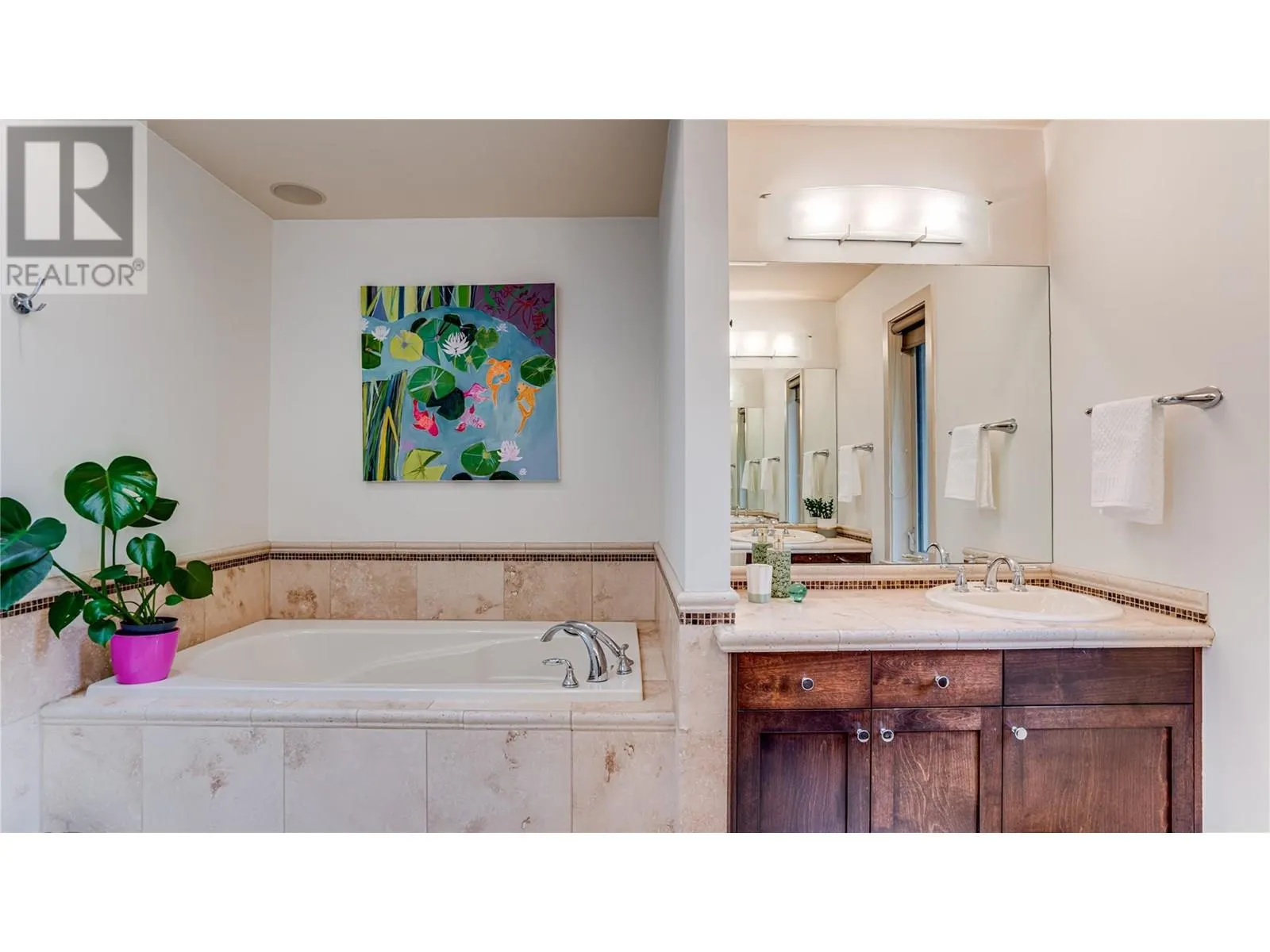 1294 Galiano Road