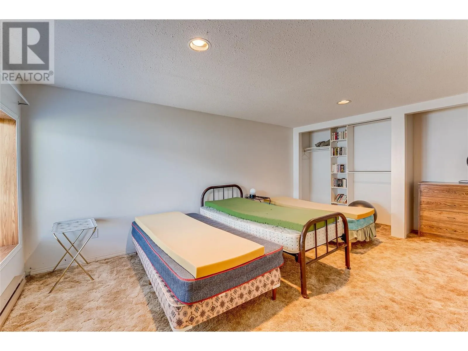 4742 Sunnybrae Canoe Point Road