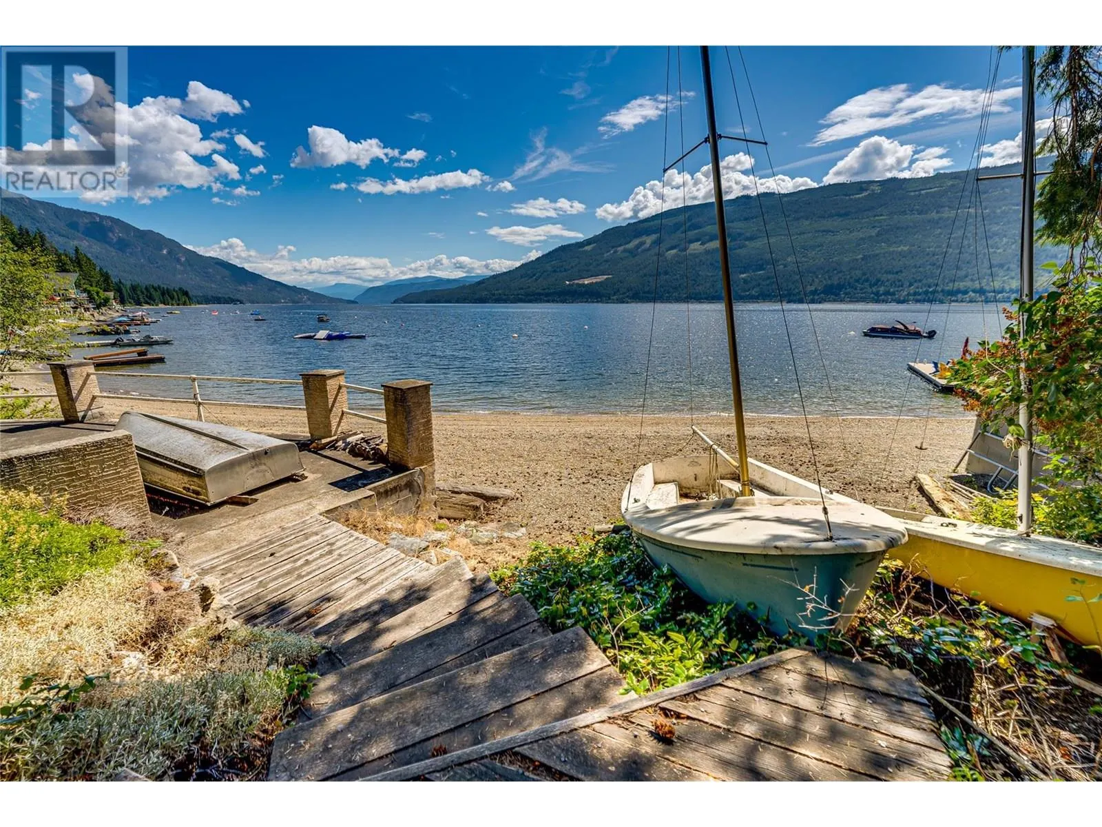 4742 Sunnybrae Canoe Point Road