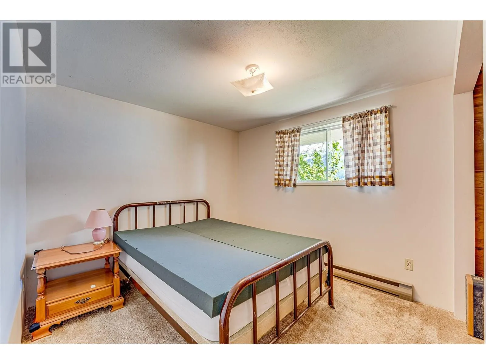 4742 Sunnybrae Canoe Point Road