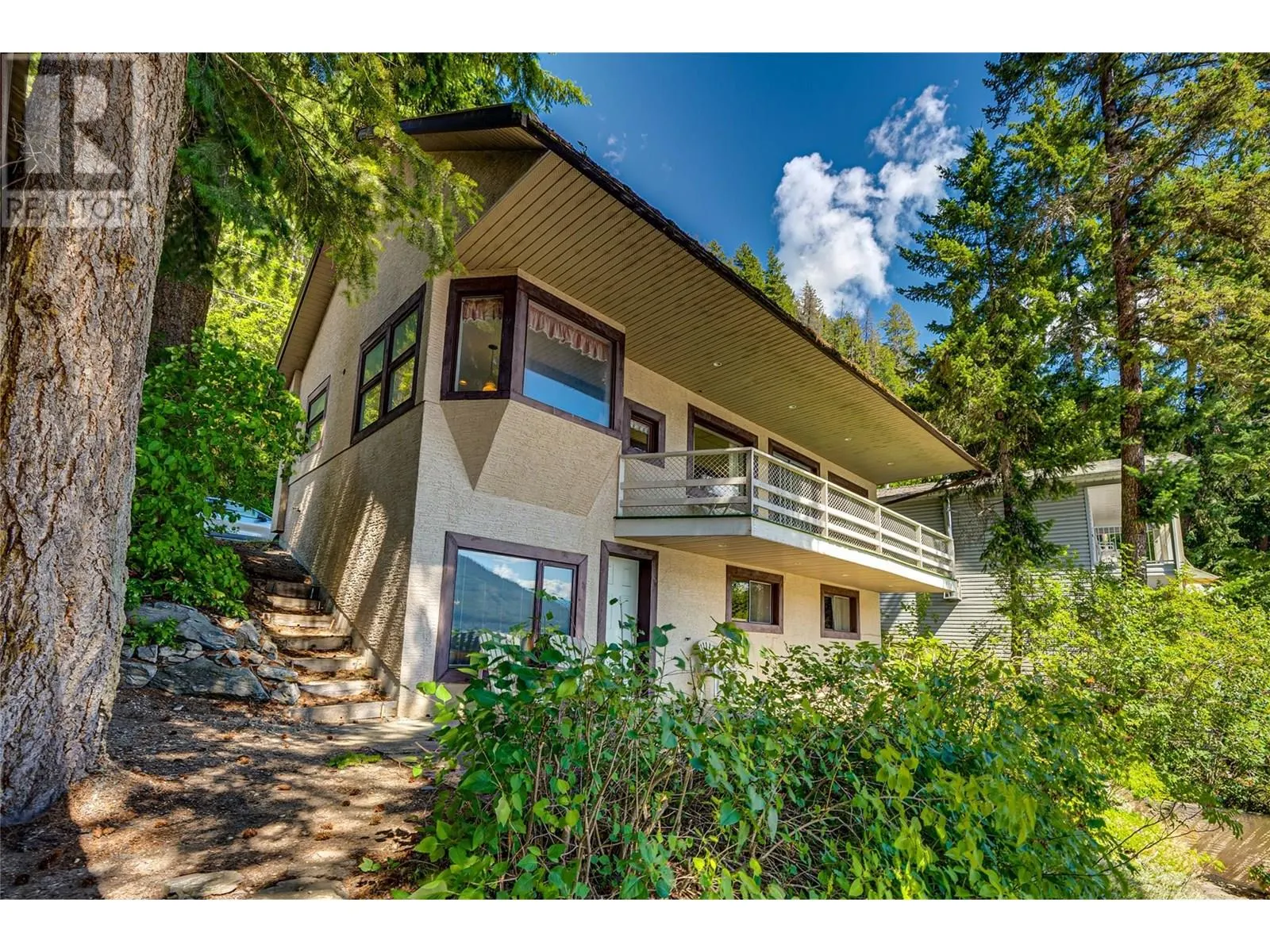 4742 Sunnybrae Canoe Point Road