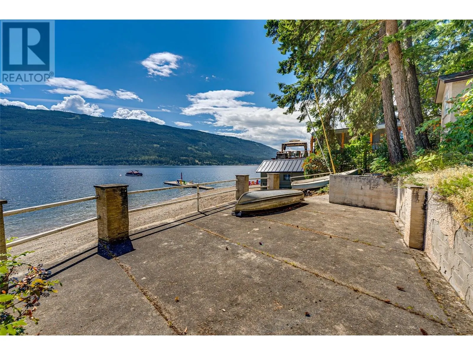 4742 Sunnybrae Canoe Point Road