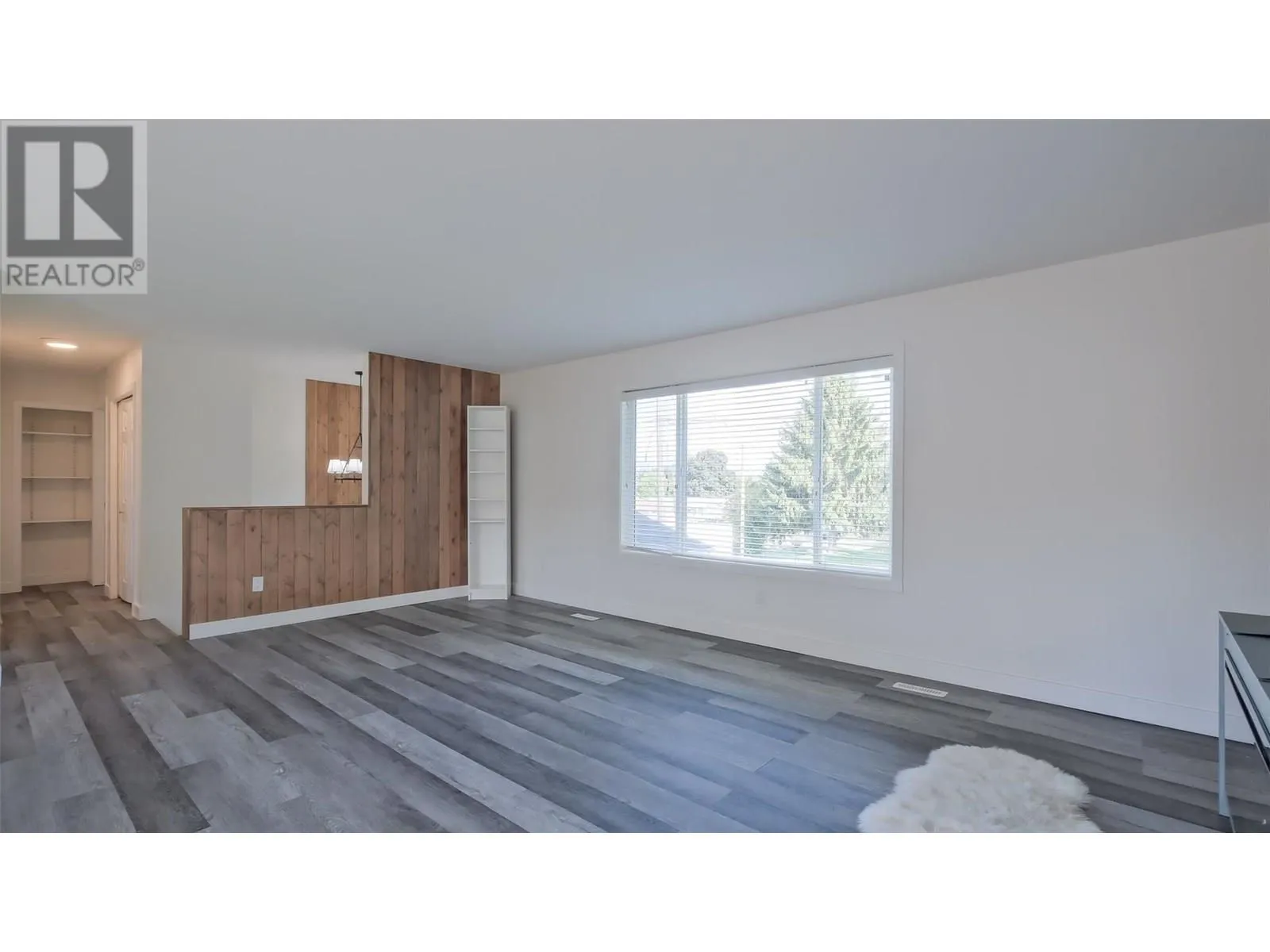 4741 Parkdale Crescent