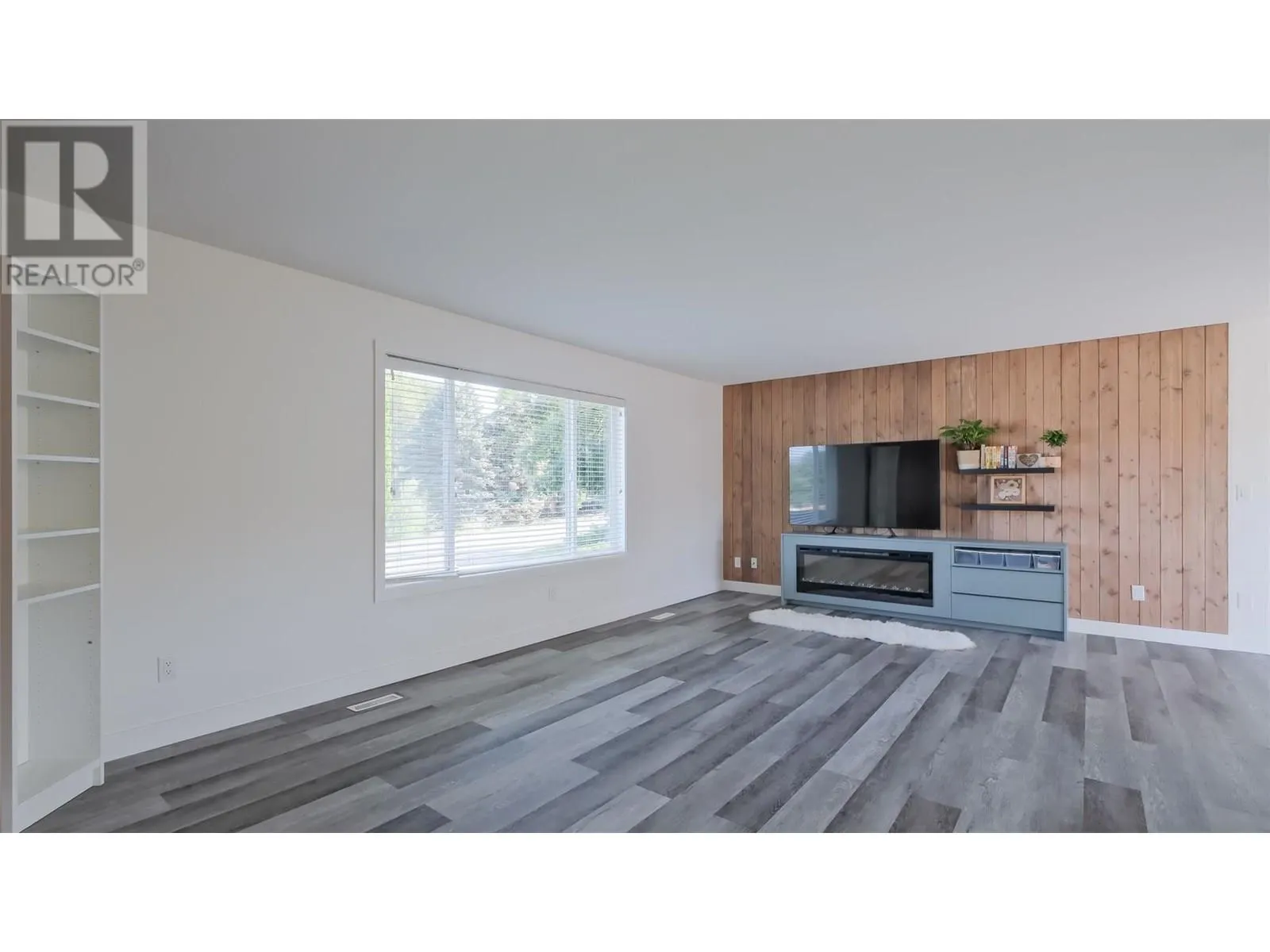 4741 Parkdale Crescent
