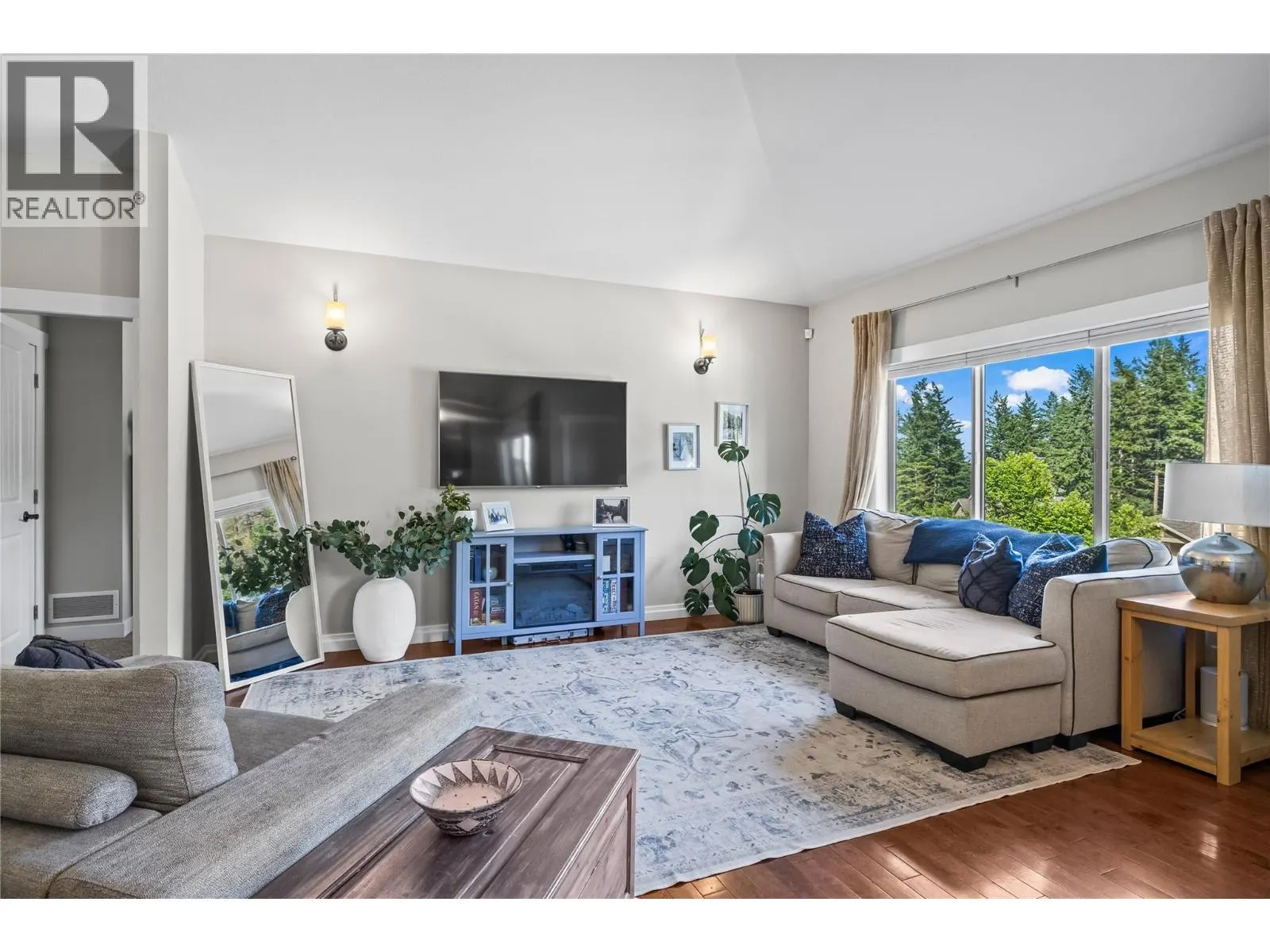 2223 Sunview Drive