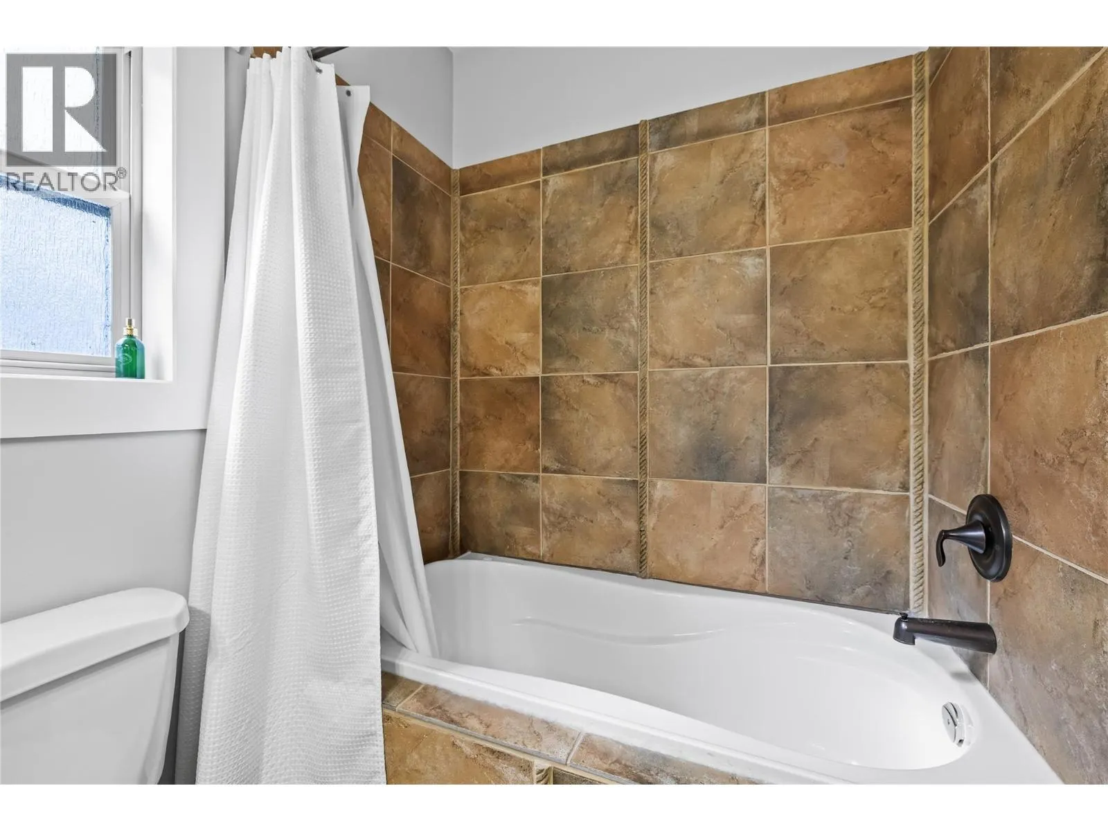 2223 Sunview Drive