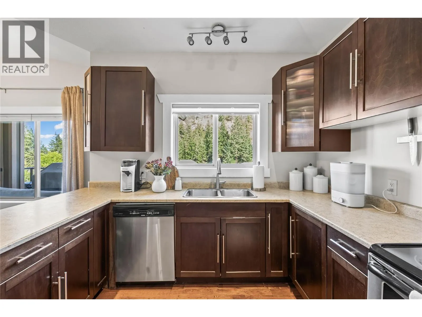 2223 Sunview Drive