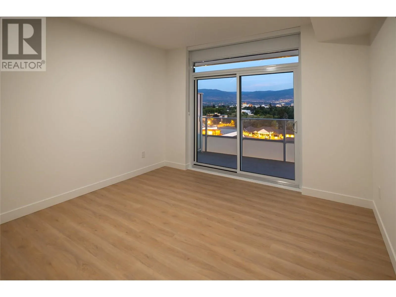 238 Leon Avenue Unit# 707