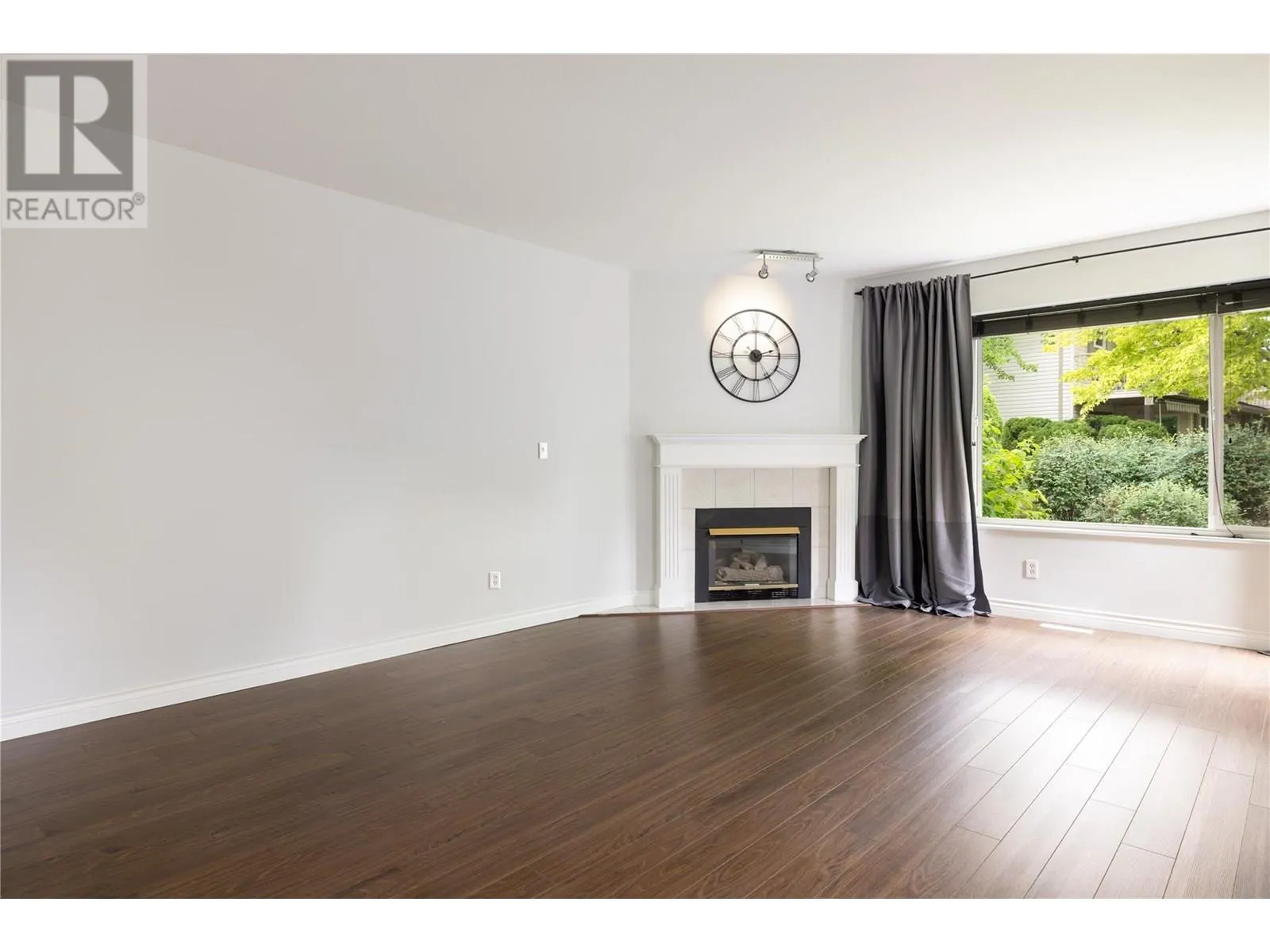 1853 Edgehill Avenue Unit# 28