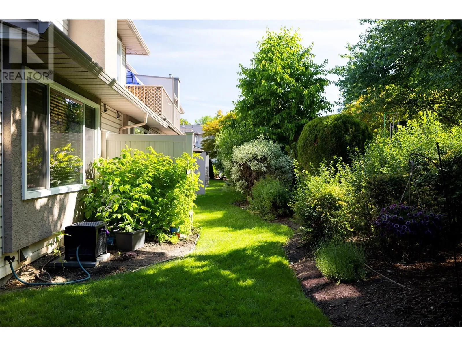 1853 Edgehill Avenue Unit# 28