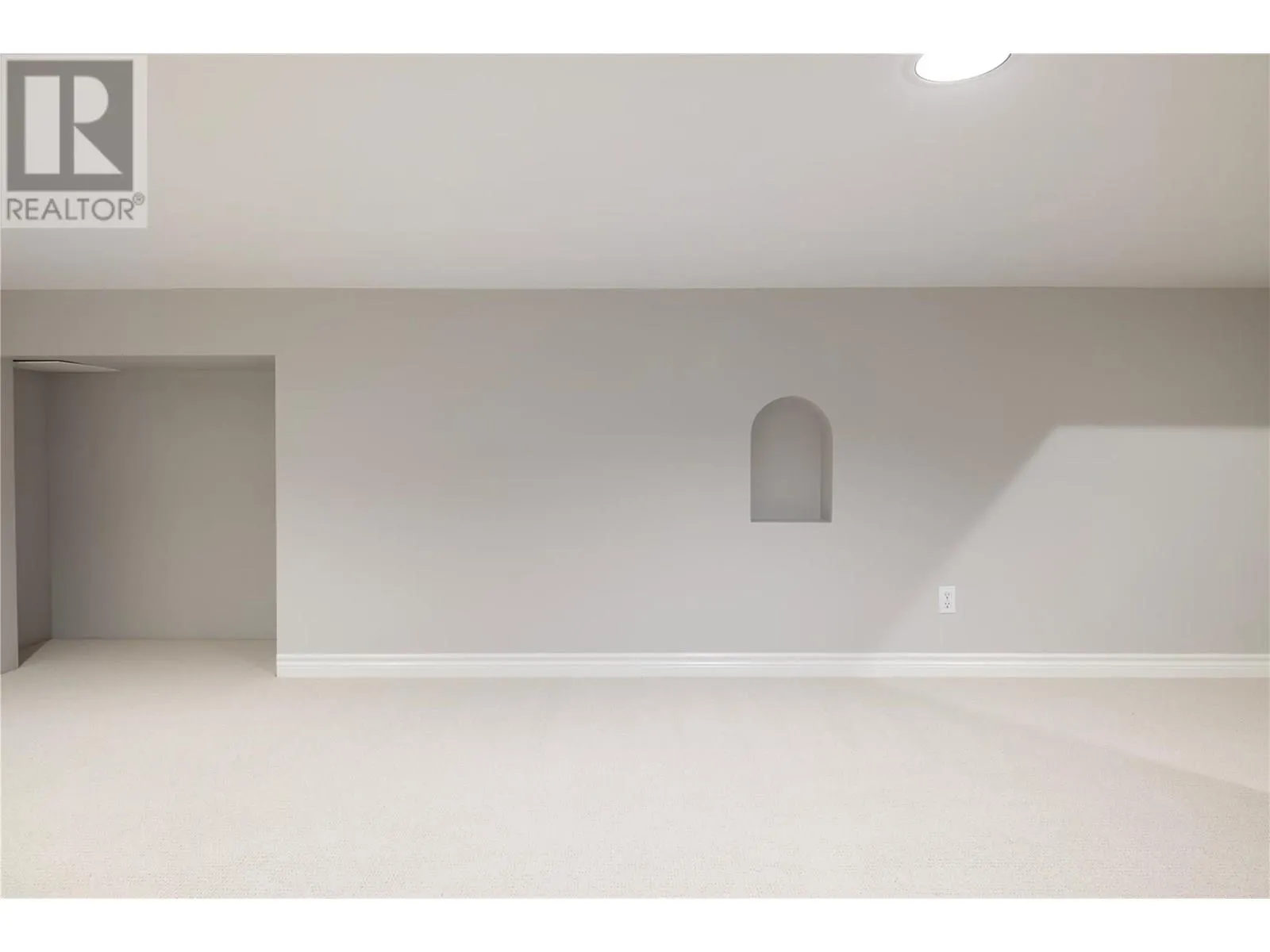 1853 Edgehill Avenue Unit# 28