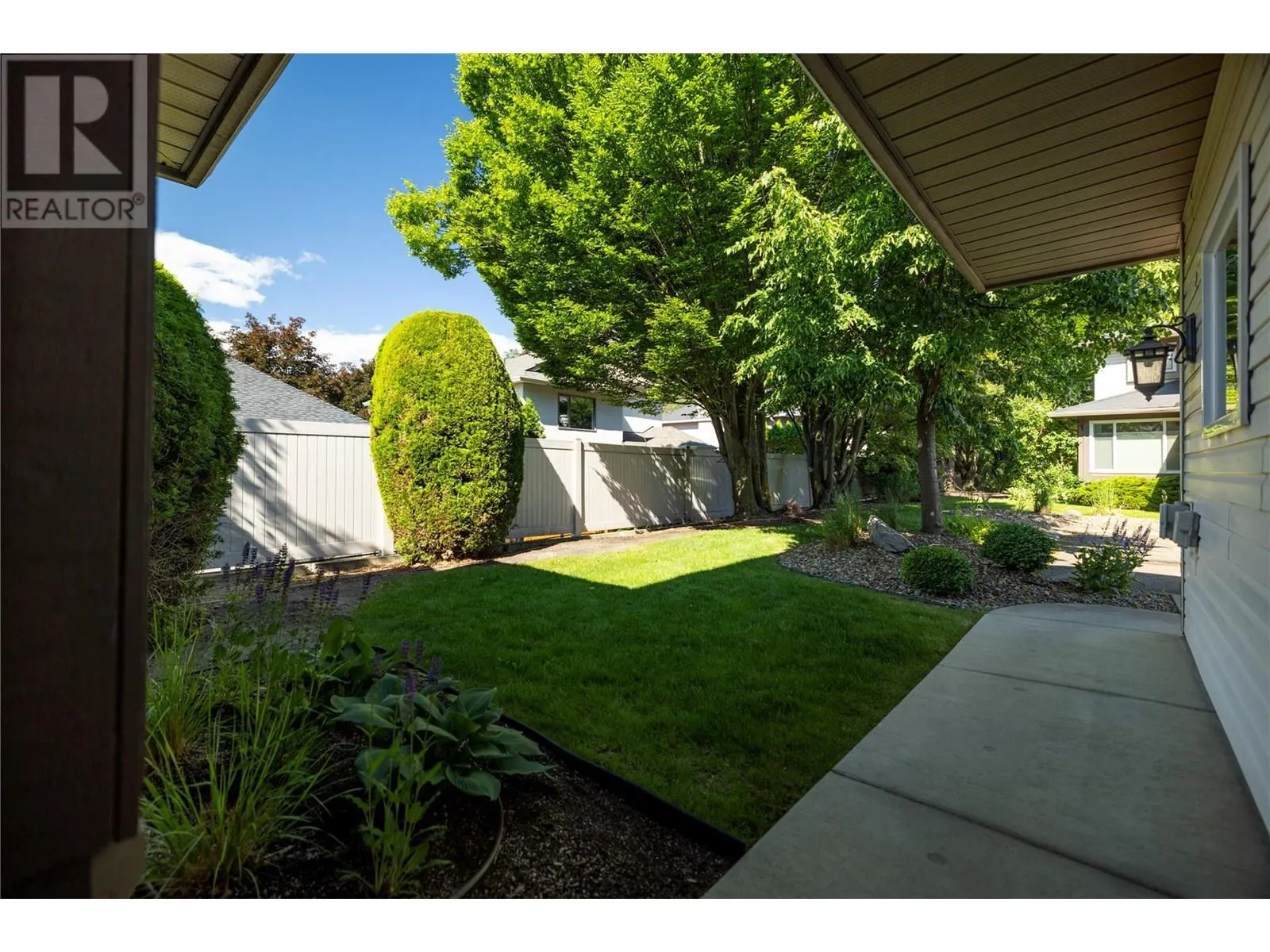 1853 Edgehill Avenue Unit# 28