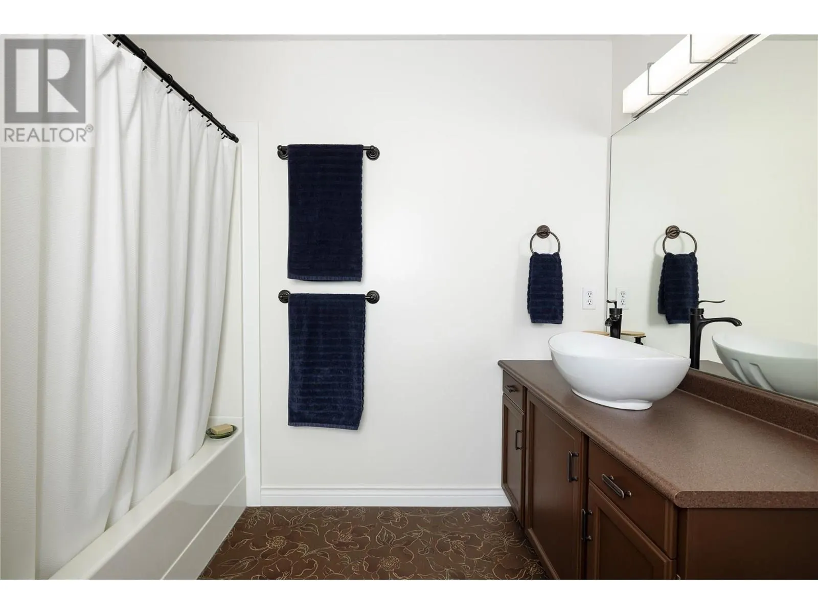 1853 Edgehill Avenue Unit# 28