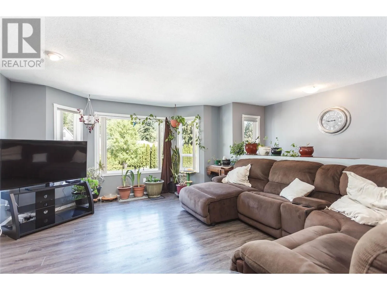 2230 Linea Crescent
