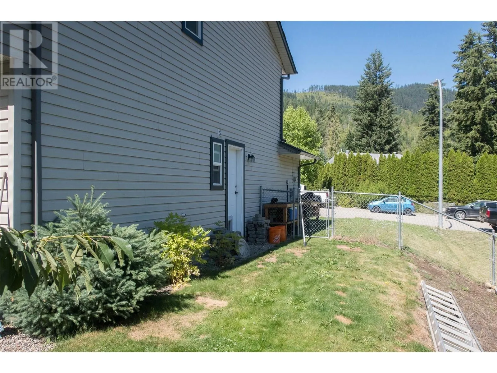 2230 Linea Crescent