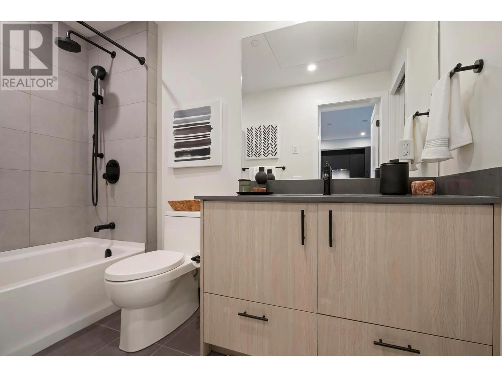 9652 Benchland Drive Unit# 202