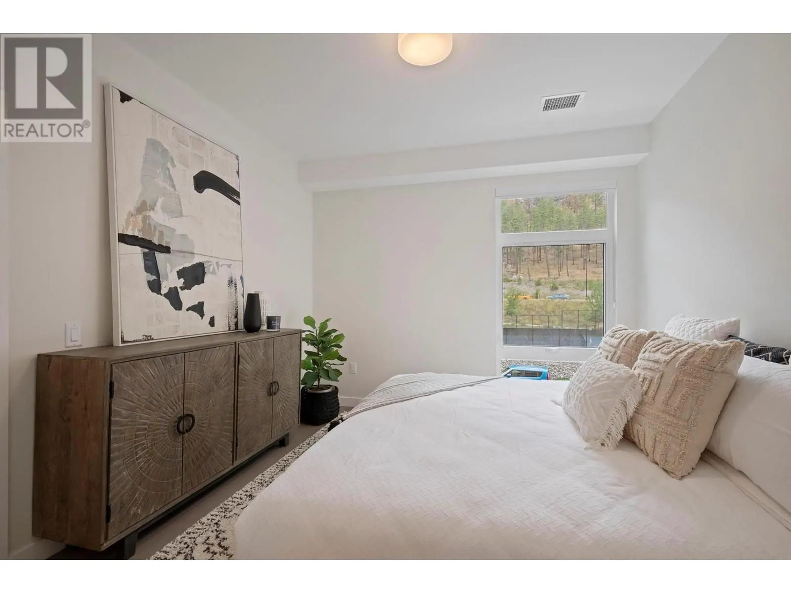 9652 Benchland Drive Unit# 202