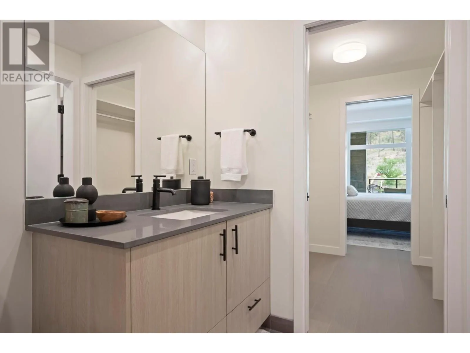9652 Benchland Drive Unit# 202