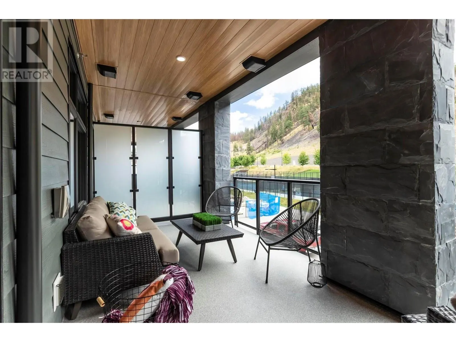 9652 Benchland Drive Unit# 202