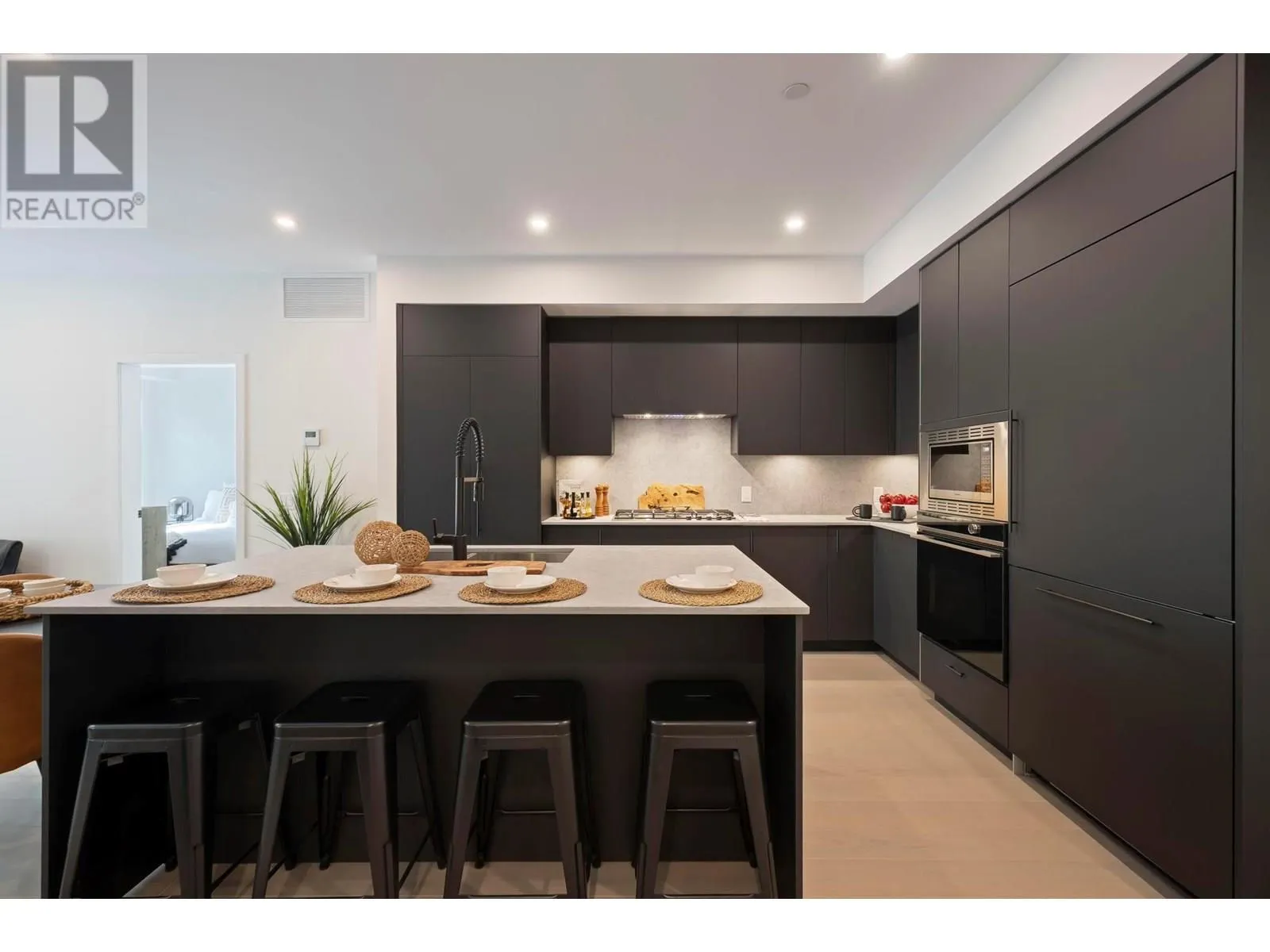 9652 Benchland Drive Unit# 202