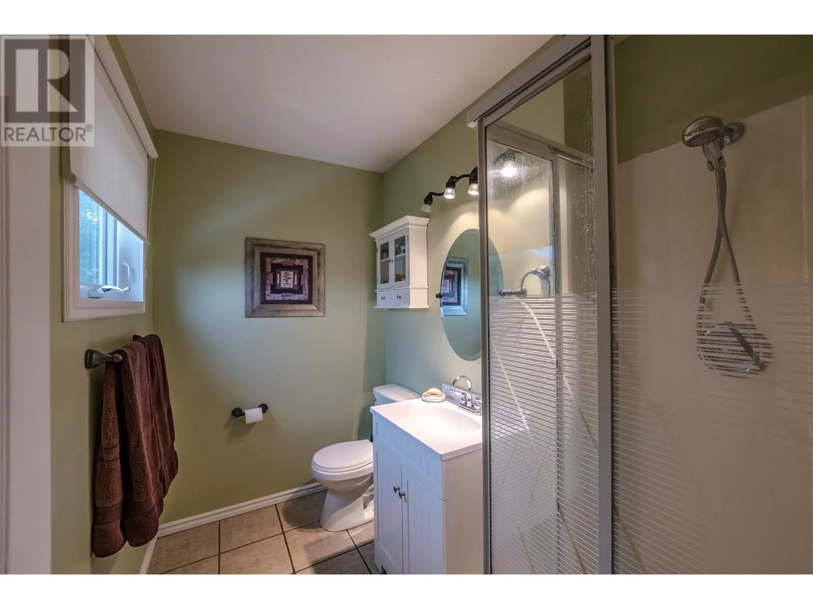 567 Lakeview Place