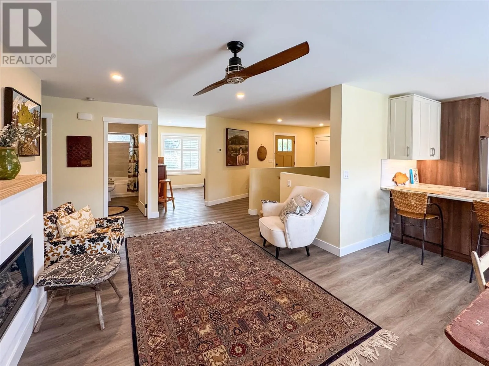 6654 Bellevue Drive