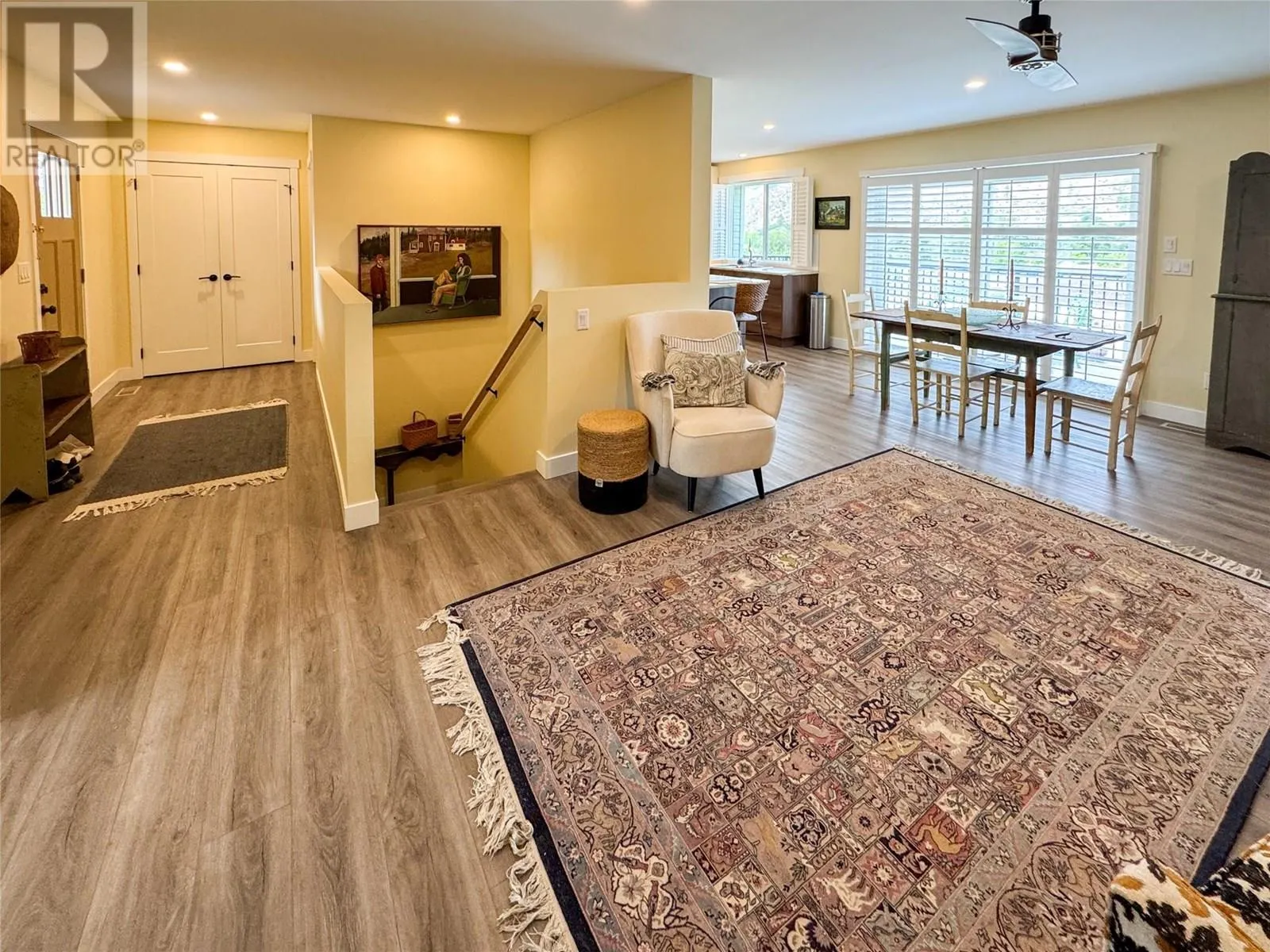 6654 Bellevue Drive