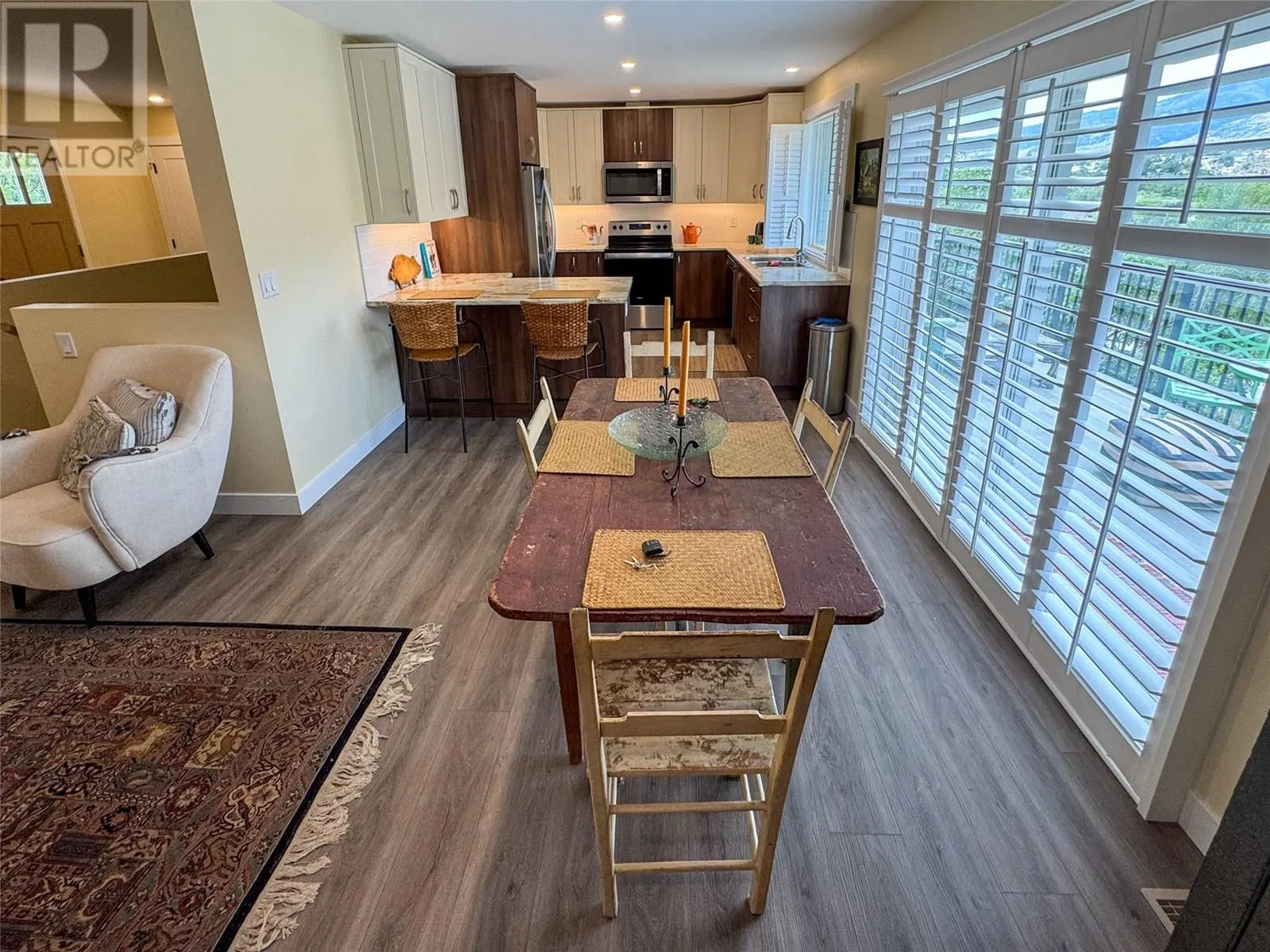 6654 Bellevue Drive