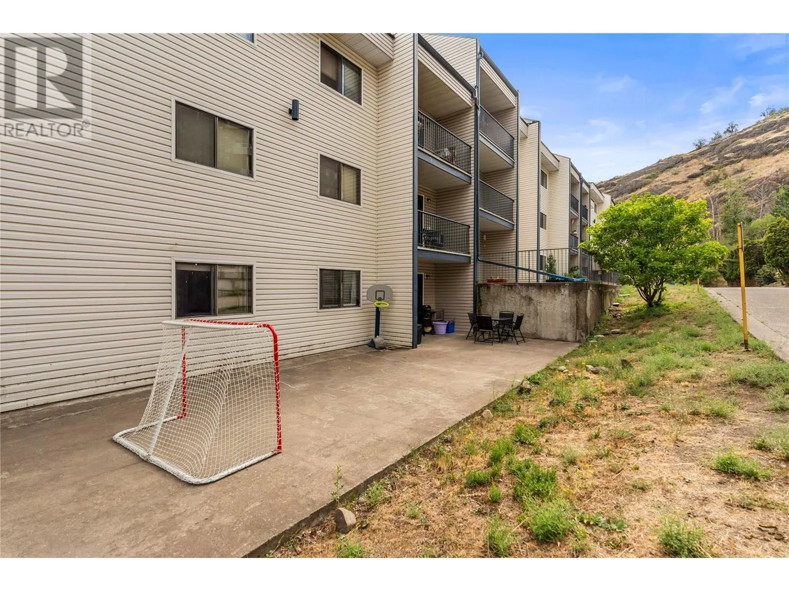 3901 32 Avenue Unit# 324