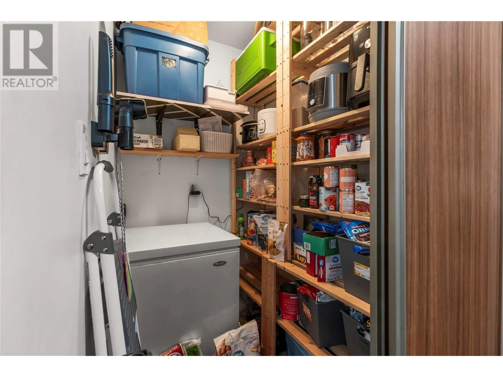3901 32 Avenue Unit# 324