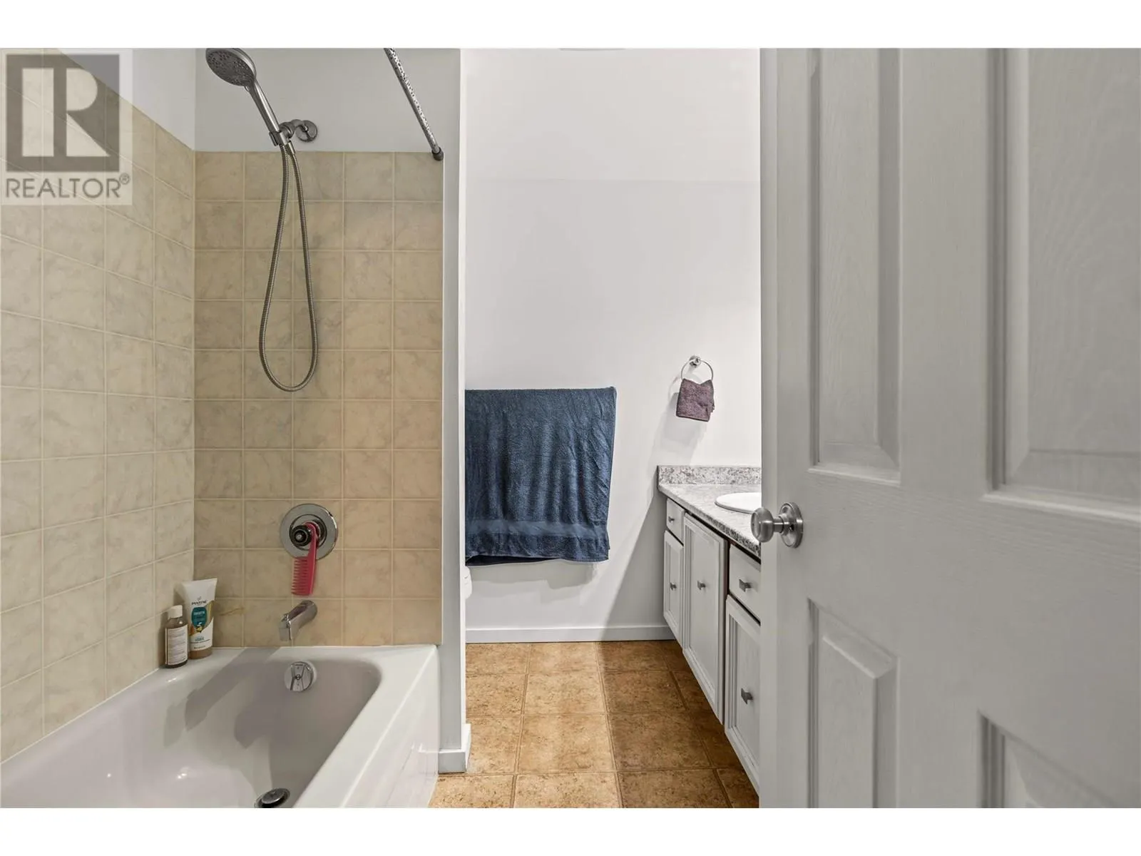 3901 32 Avenue Unit# 324