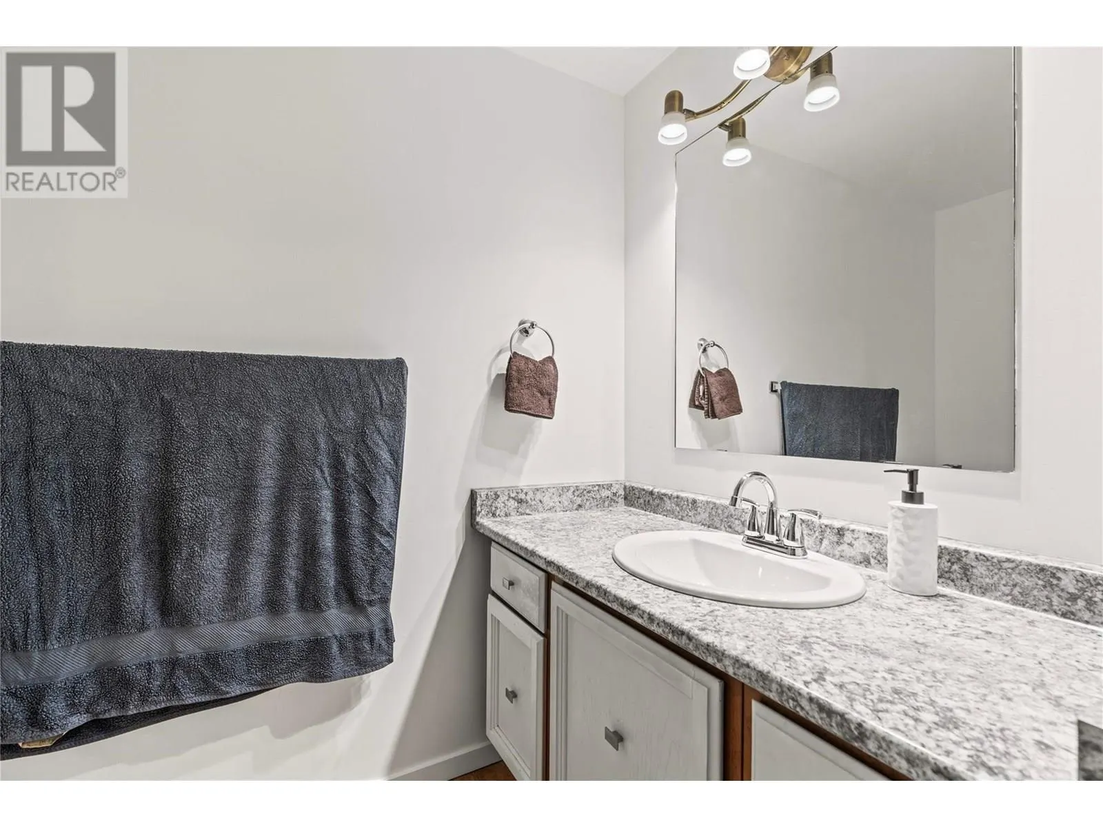 3901 32 Avenue Unit# 324