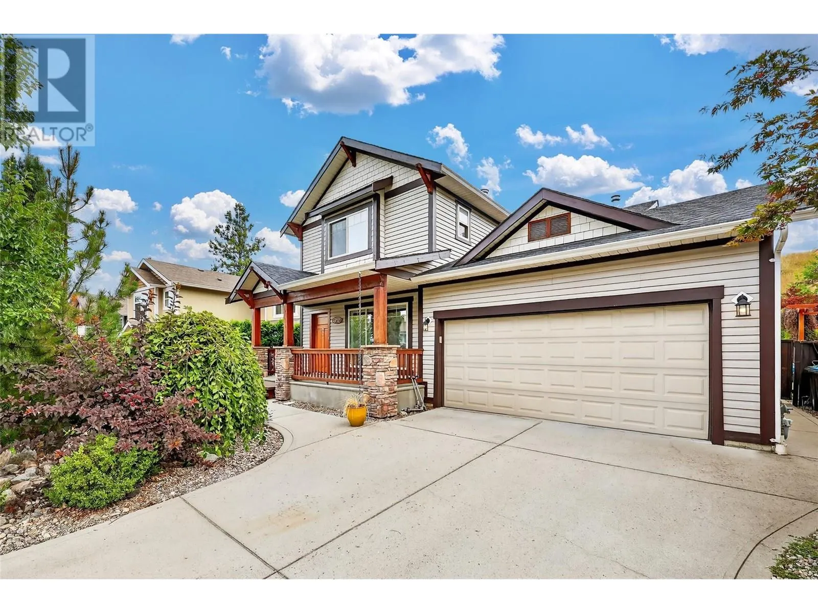 982 Paret Crescent