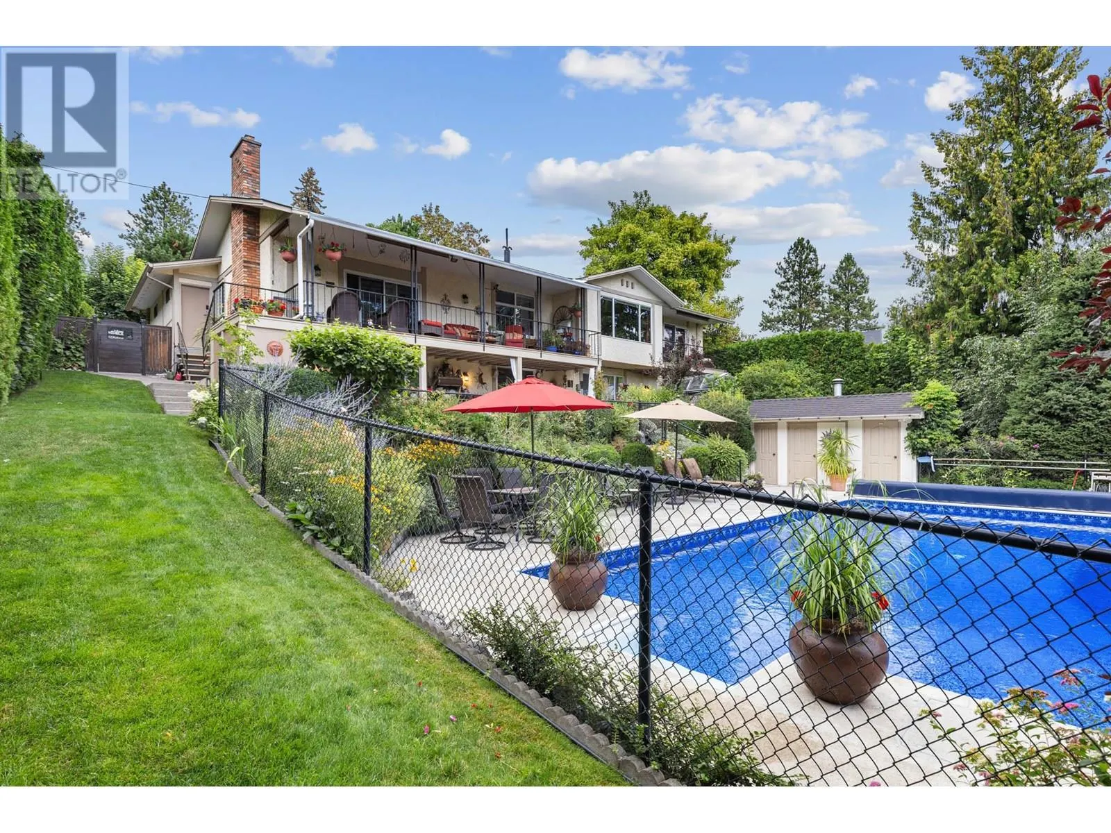 13 Alameda Court