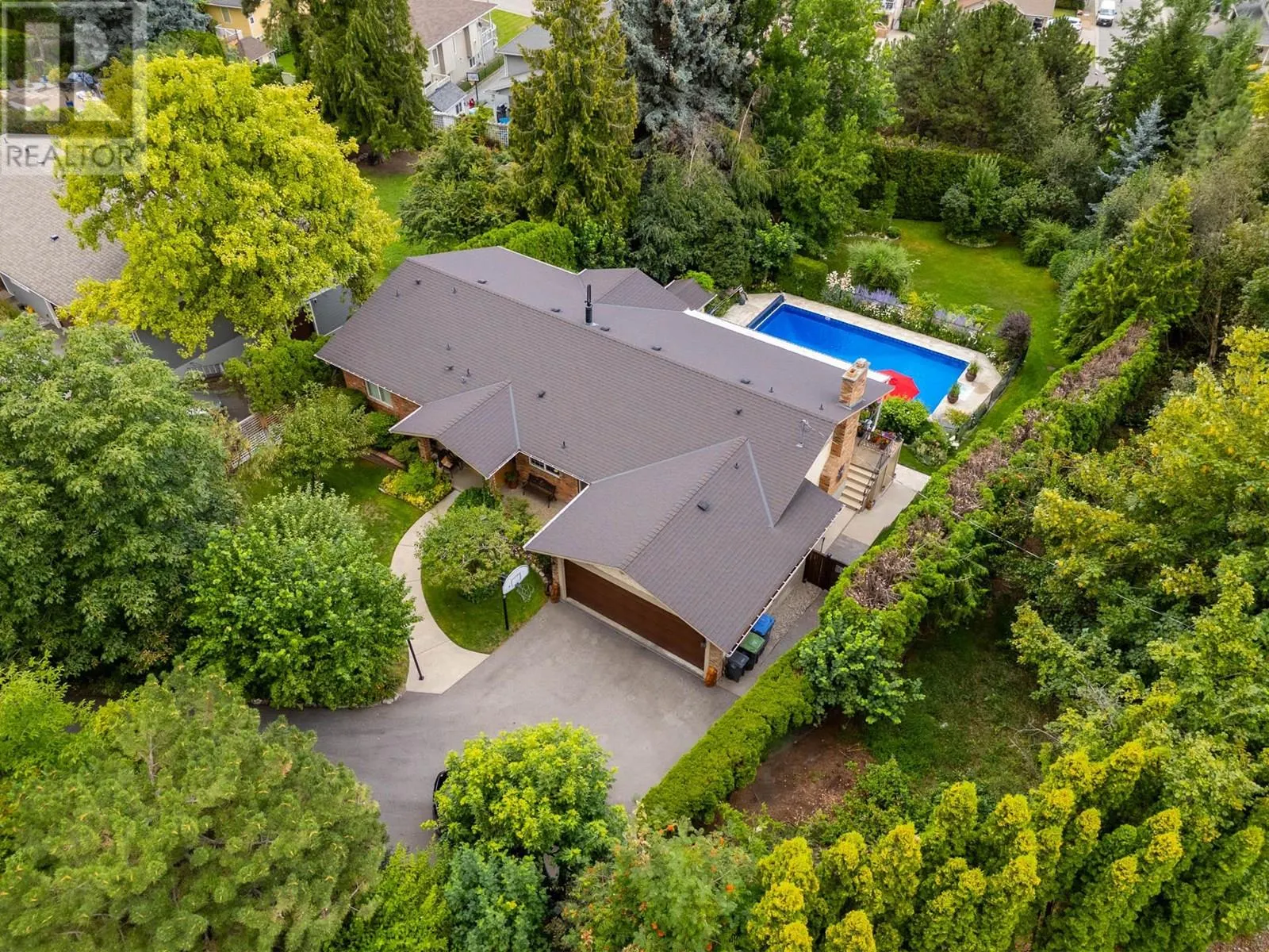 13 Alameda Court