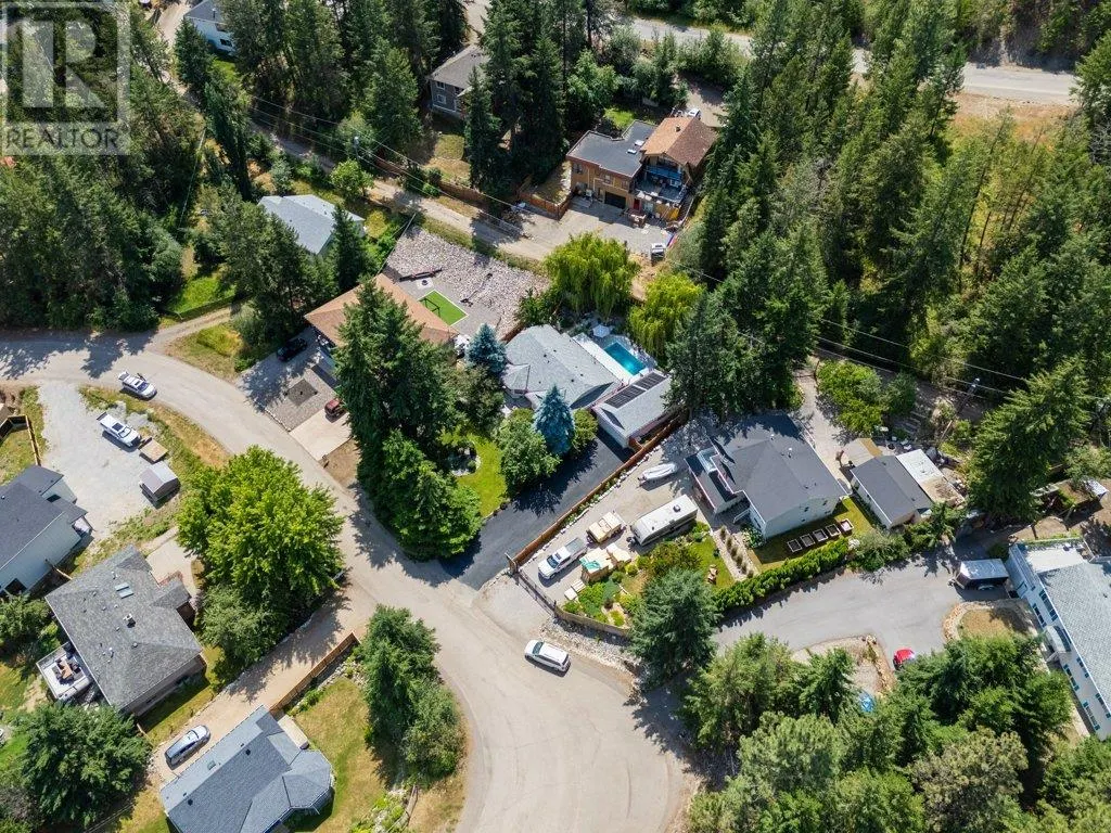 10724 Pinecrest Road
