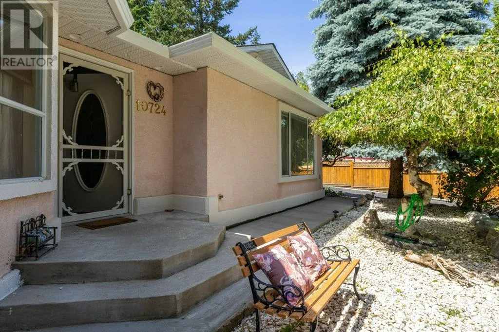 10724 Pinecrest Road