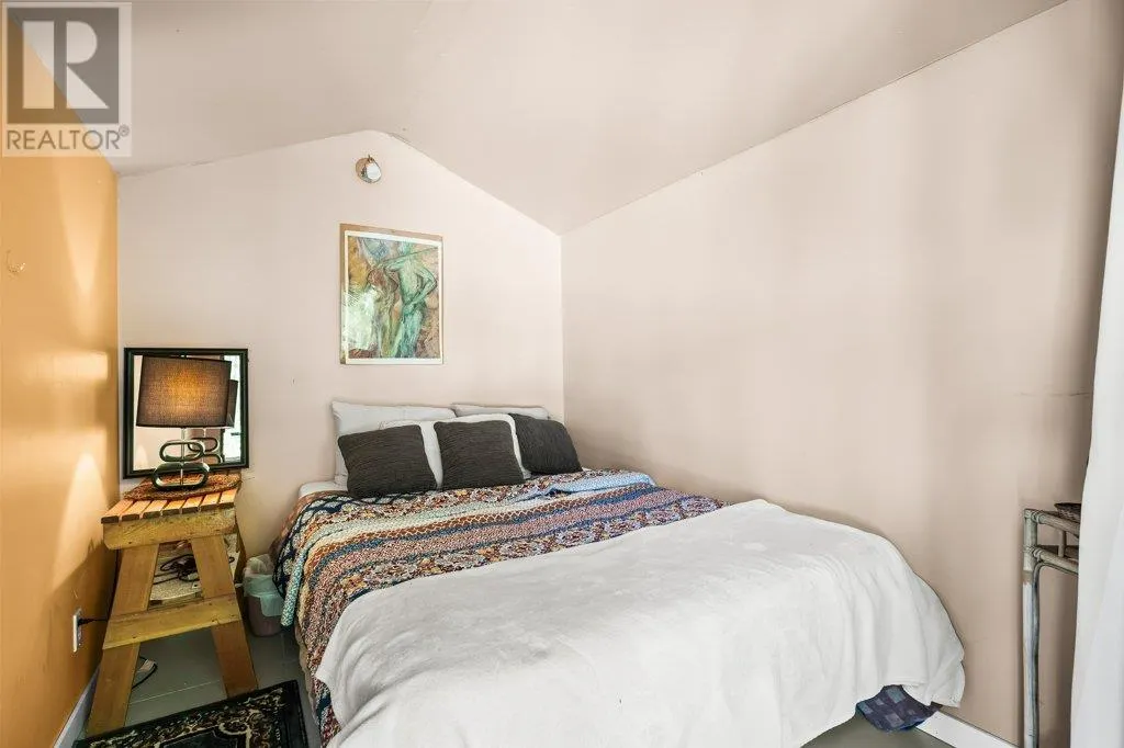 10724 Pinecrest Road