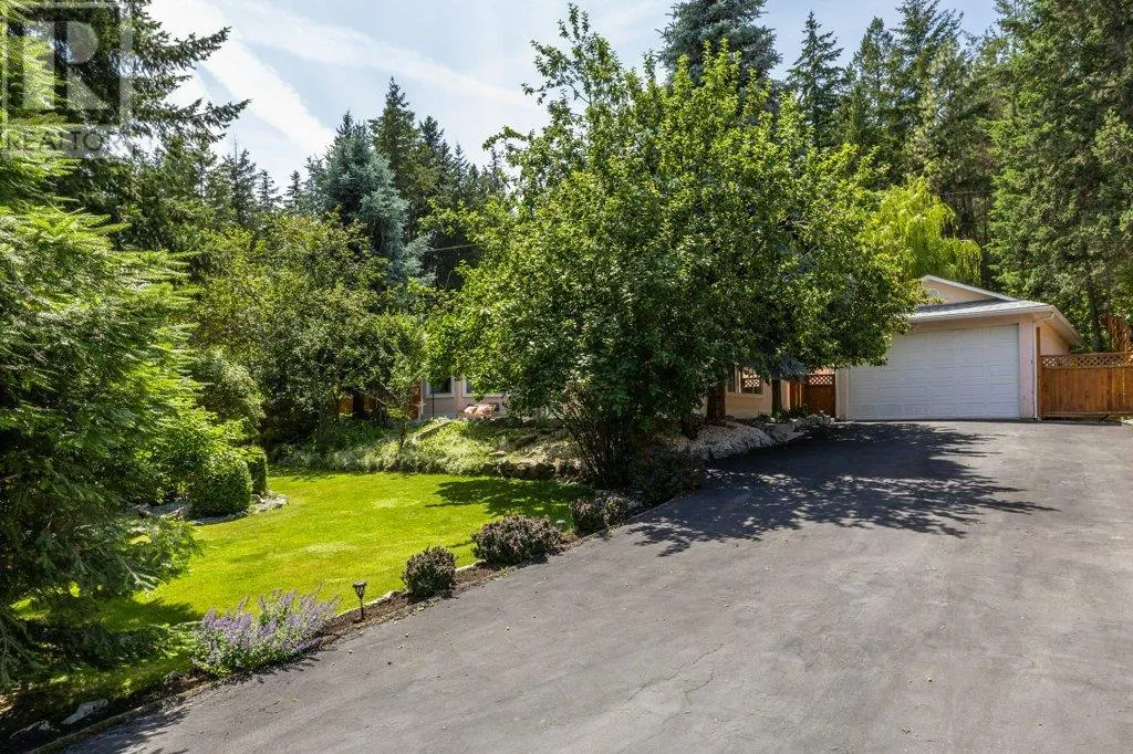 10724 Pinecrest Road