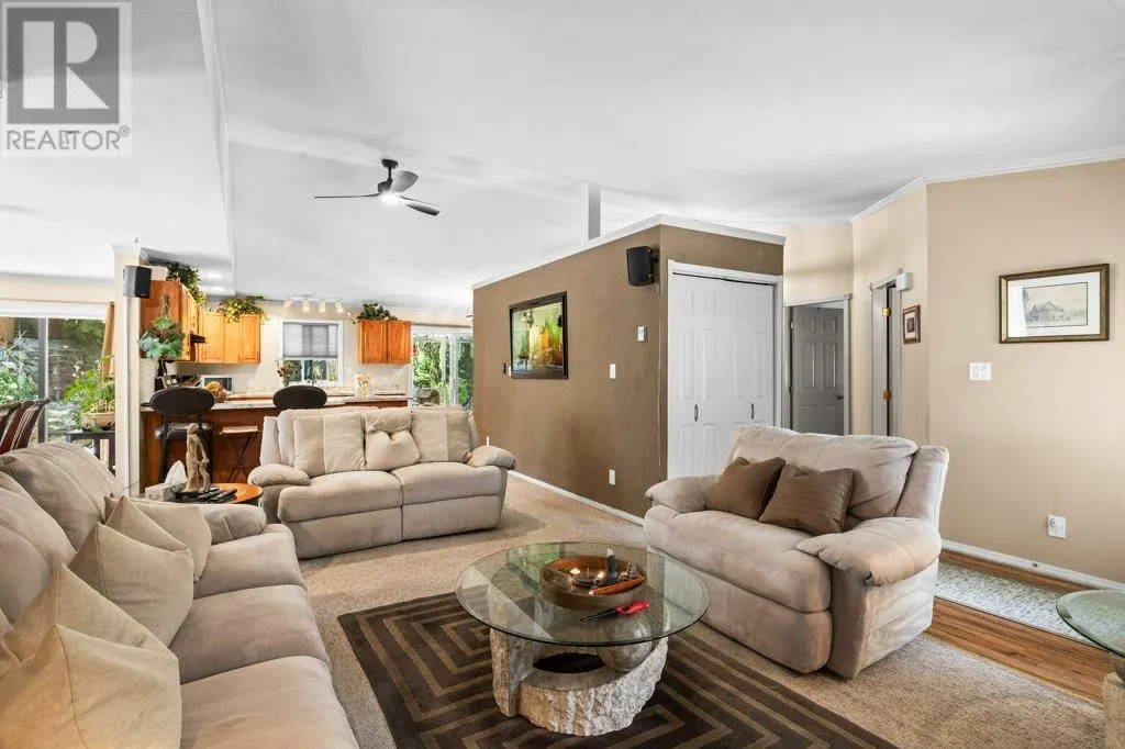 10724 Pinecrest Road