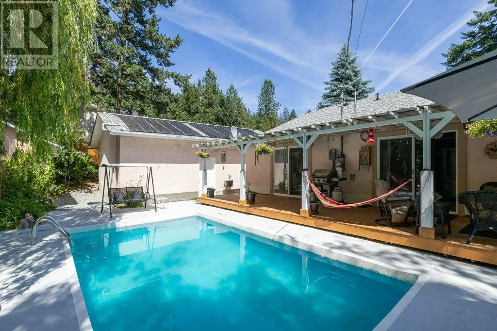 10724 Pinecrest Road