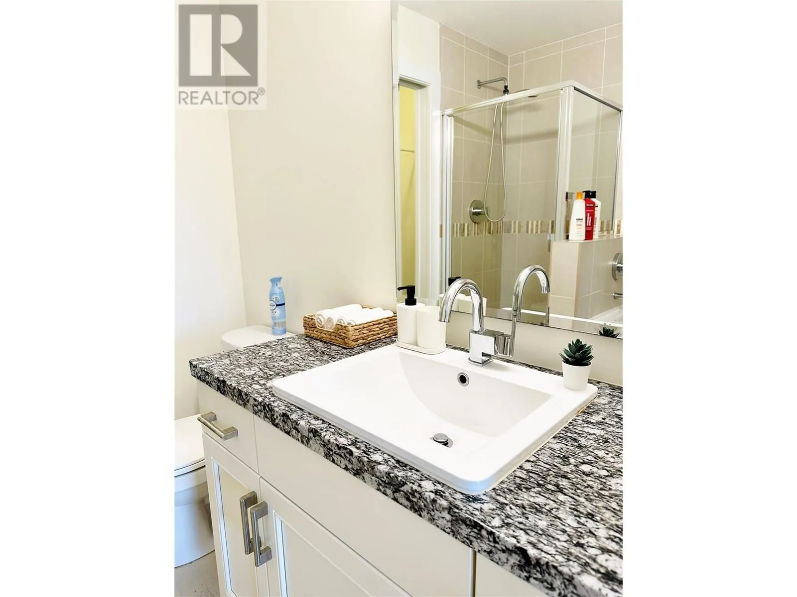 3211 Skyview Lane Unit# 307