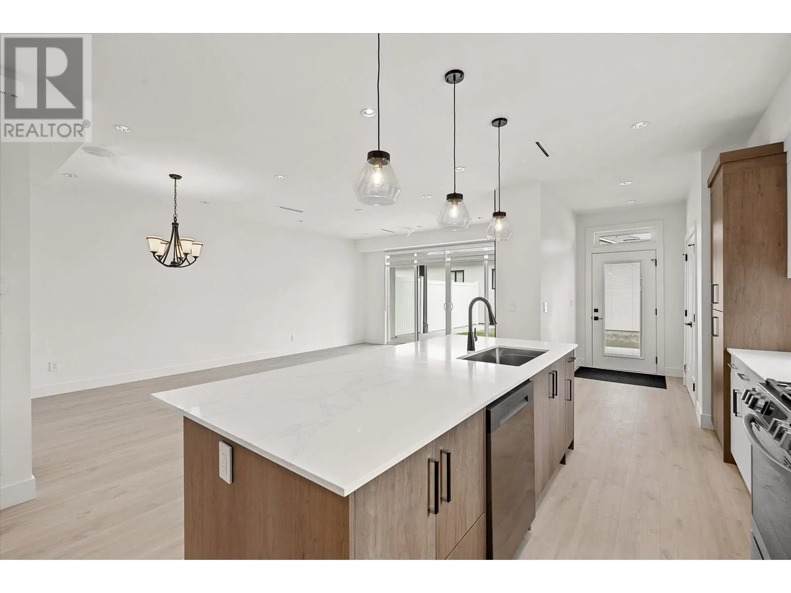 840 Grenfell Avenue Unit# 3