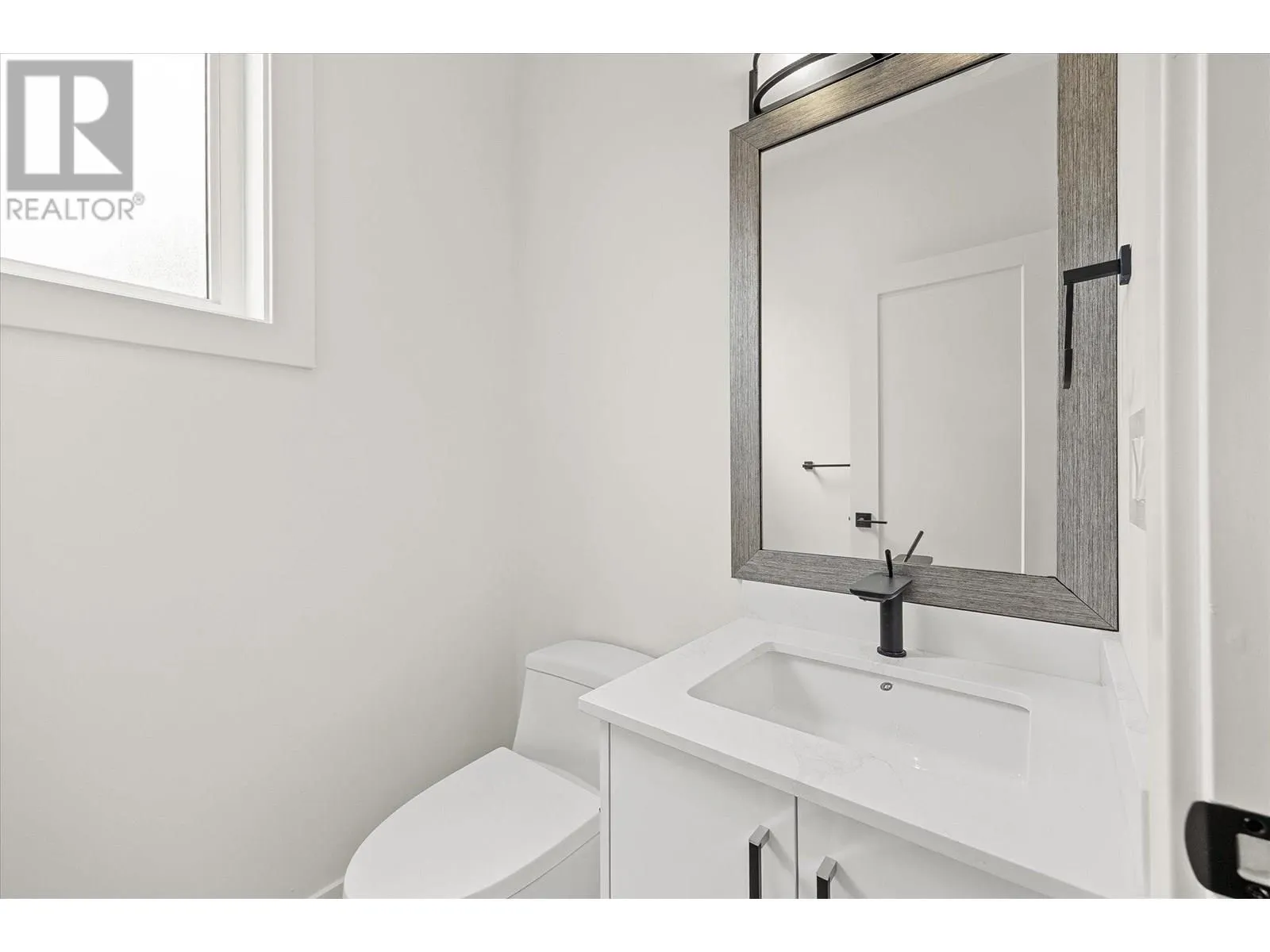 840 Grenfell Avenue Unit# 3