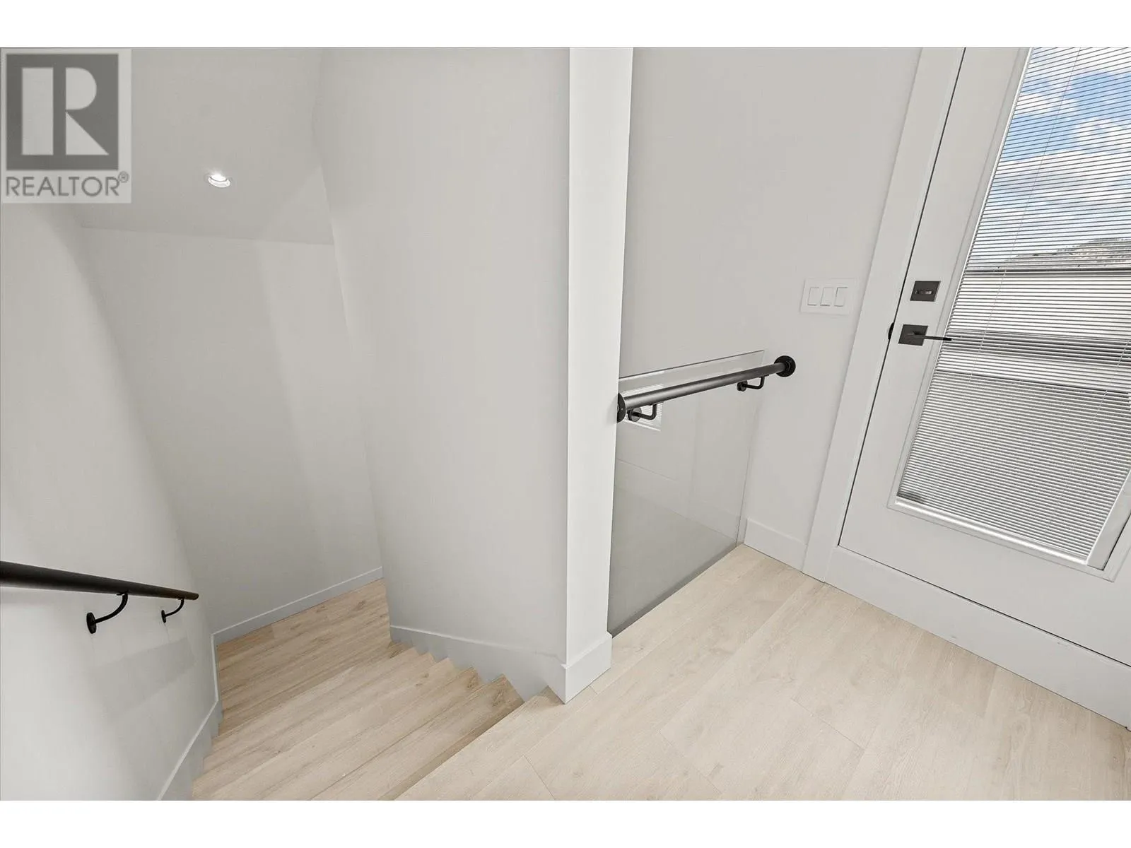 840 Grenfell Avenue Unit# 3